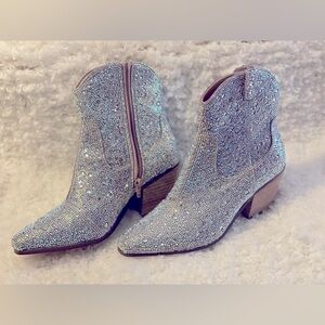 Matisse Shayne ankle boots